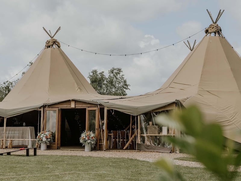Inkersall Grange Farm Teepee Weddings & Events is a highly rated venue with a ranking of 4.6 on Google, backed by over 90 reviews for the Bilsthorpe location.