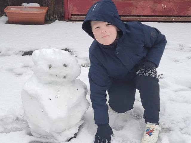 Building a snowman in Blidworth.