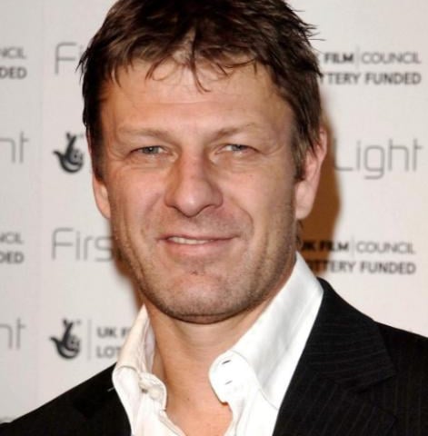 Sean Bean (Lord of the Rings & Game of Thrones), was seen in 2008 while unveiling the popular statue of Robin Hood at Robin Hood Airport.