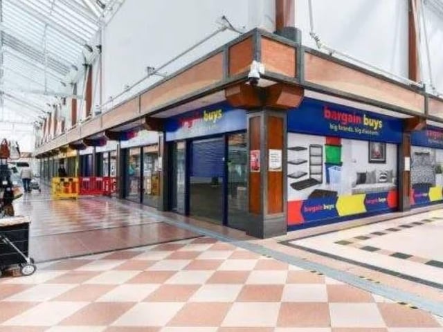There is 4,407 sq. ft of retail space available at units 19-21 in the Sutton Idlewells Shopping Centre, listed at £65,000 per annum (£14.75 per sq. ft. per annum). To find out more, visit www.zoopla.co.uk/to-rent/commercial/details/67615784/.