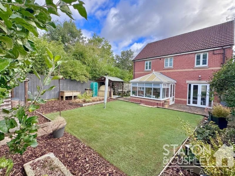 There is also a beautifully landscaped garden to the rear that certainly gives this home the "wow factor" and sets the scene perfectly for those summer evenings.