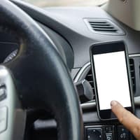Warning for Notts drivers who use mobile phones to navigate