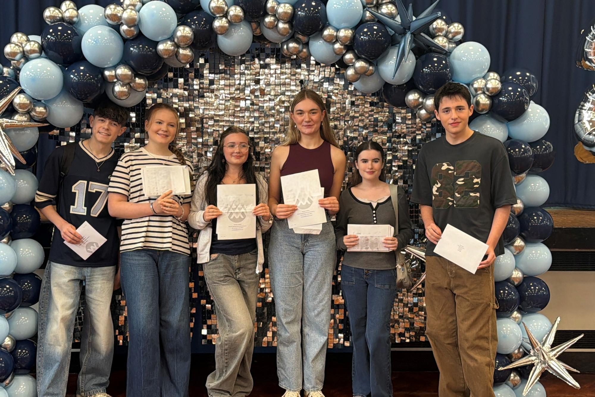 Mansfield Woodhouse: Manor Academy marks a record success on GCSE results ...