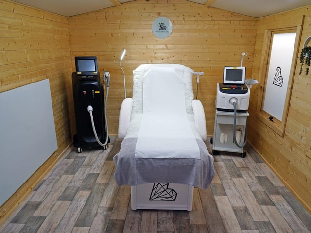 Hayley is one of five finalists nationally for the Laser Technician of the Year 2023 Award with SOS Beauty Awards.