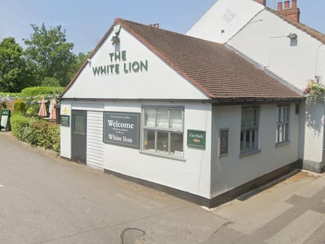 The White Lion, 50 Park St, Worksop S80 1HF: Pub food with contemporary and internationally inspired British dishes. It has a cozy, contemporary, and relaxed atmosphere, and is suitable for both special occasions and informal gatherings. Rated: 4.2 (399 reviews).