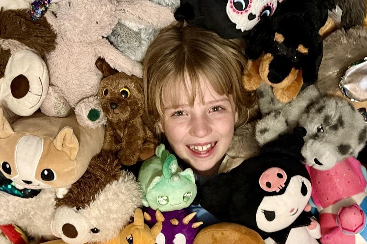 Inspirational Edwinstowe girl raises £4,000 for hospital teddies charity