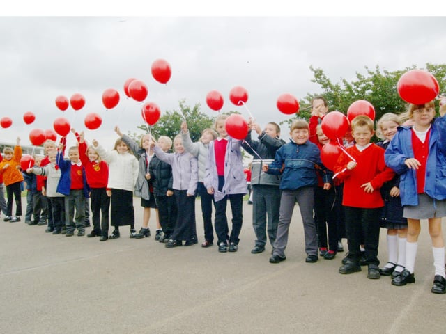 Mansfield Woodhouse Northfield School Ballon Race