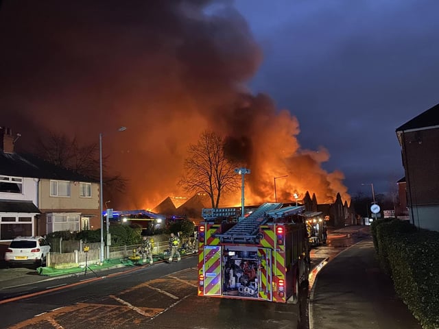 The fire at Savanna Rags in Mansfield has been burning through the night.