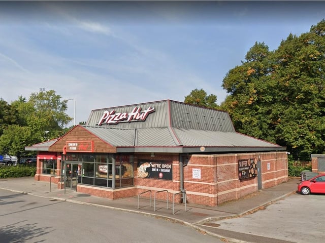At Pizza Hut, on Nottingham Road, Mansfield, you can get unlimited pizza, pasta and salad at the Weekday Buffets which start from just £9.99 for adults and £6.99 for kids or you can enjoy a light lunch every weekday until 5pm, which includes any flatbread, unlimited salad and a bottomless soft drink for £9.99.