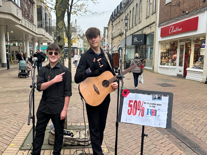 Mansfield 15 year old buskers, Daniel and Josh supporting the Poppy appeal.