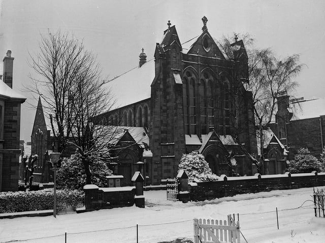 St Ninians Church, on Fountainhall Road, in the snow in 1960.