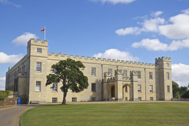 Located close to Kew Gardens in London, Syon House is the last surviving ducal residence (belonging to a Duke) and estate in Greater London. It didn’t feature heavily in the series, but the house’s print room doubled up as Simon father’s study, and the state dining room also featured in the series.