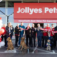 Jollyes Pets open new Mansfield store