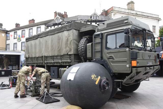 Army reservists demonstrate for Mansfield shoppers in a two-day recruiting event