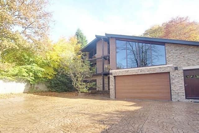 This five bedroom detached property features a swimming pool, lift, double garage, waterfall, potential annex and large rear garden. Details here: https://www.rightmove.co.uk/property-for-sale/property-60408928.html