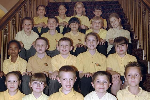 2003: These children are members of the  Asquith School choir in Mansfield. Wonder what they are all up to now.