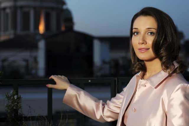 Carly Paoli.