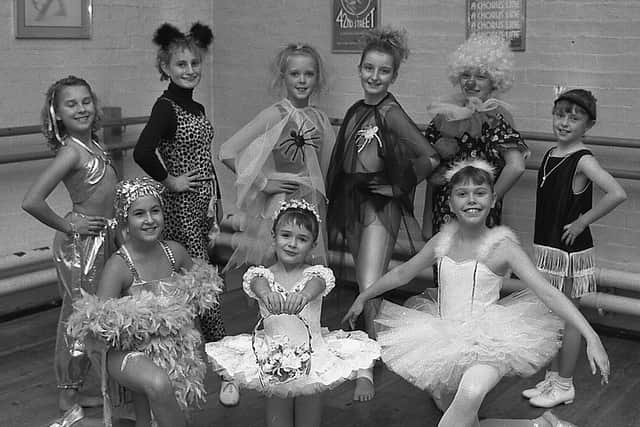 1989: A fabulous bygone snap featuring Lisa Gail dancers from Mansfield. Are you on this picture?