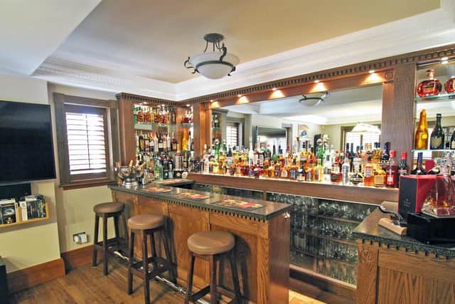 Enjoy a drink in the pub without leaving the house.