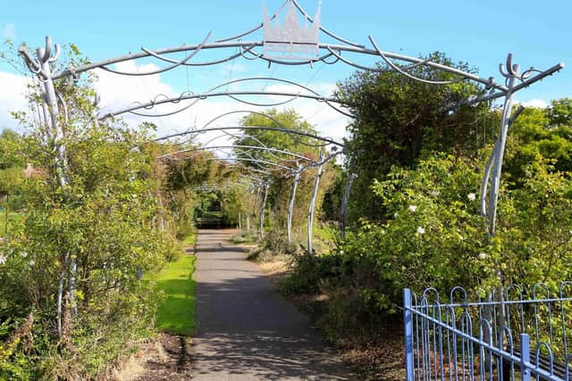 There's guaranteed fun for all at Kingsway Park on August 25. From dog shows to live music and a gin bar. you'd be hard pressed not to enjoy this family day out.