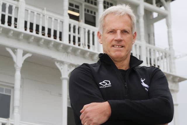 Nottinghamshire CC 2018,
head coach Peter Moores