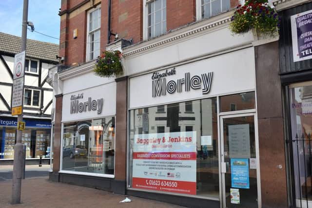 Sudden closure of Elizabeth Morley Bridal shop in Mansfield