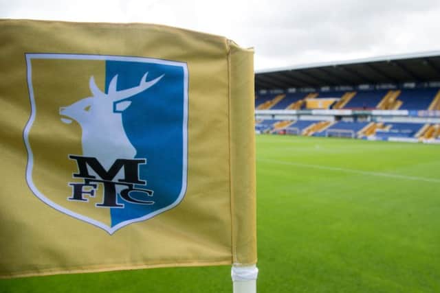 Stags' head physio Ross Hollinworth is to leave his post.