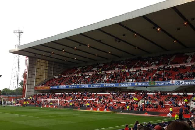 Forest blogger Lee Clarke is calling on fans to roar the team to Championship survival.