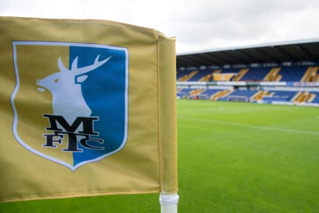 Stags' head physio Ross Hollinworth is to leave his post.
