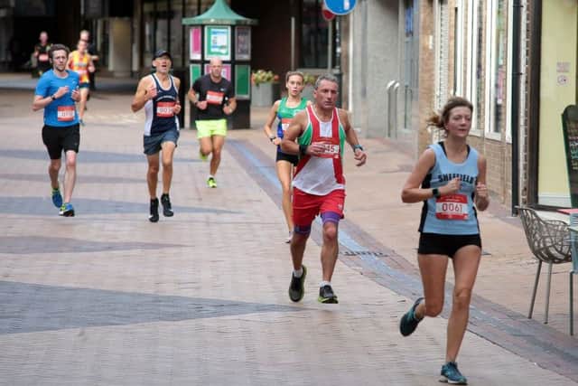 The Mansfield 10K Race heads round the town centre, Mansfield, United Kingdom, 16th September 2018. Photo by Glenn Ashley.