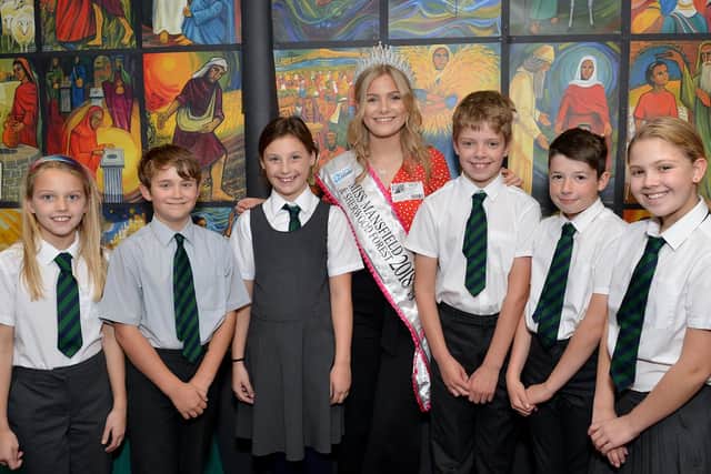 Miss Mansfield and Sherwood Forest, Bethany Wigley visited St Patrick's Catholic Primary School to meet with some of the children who raised money for her adopted charity Rethink Mental Illness