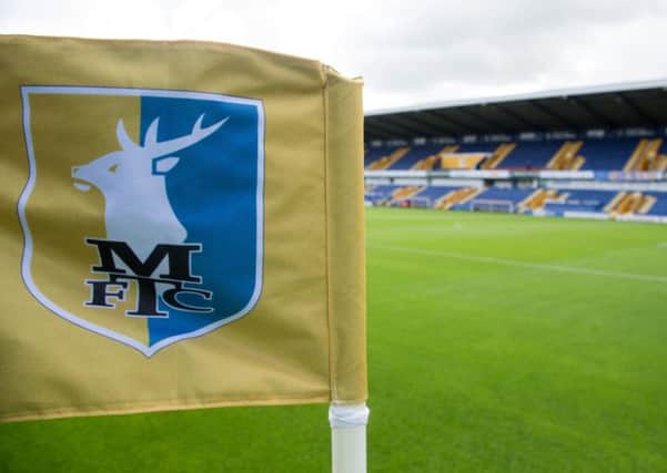 Stags' head physio Ross Hollinworth is to leave his post.