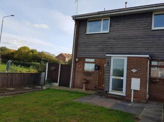 This two-bedroom flat is for sale for 45,000. Details: https://bit.ly/2UVTlZz