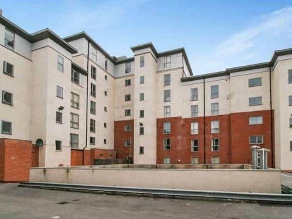 Offers from 43,000 are wanted for this one-bedroom flat. Details: https://bit.ly/2ByTCsr