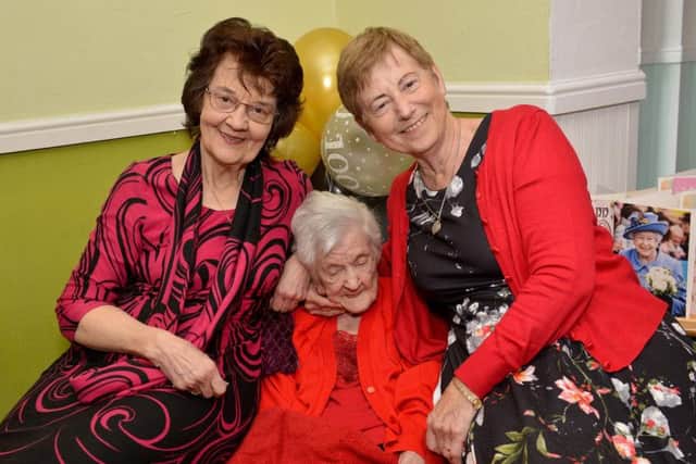 Olive with daughters Eileen Coupe and Katherine Williams