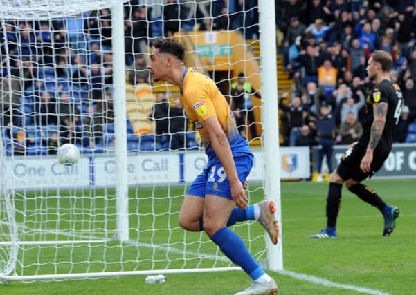 Mansfield Town v Cambridge Utd.
Tyler Walker puts the Stags in front in the second half.