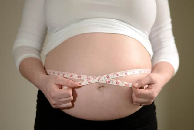 More than 400 babies weighed in at more than four kilograms