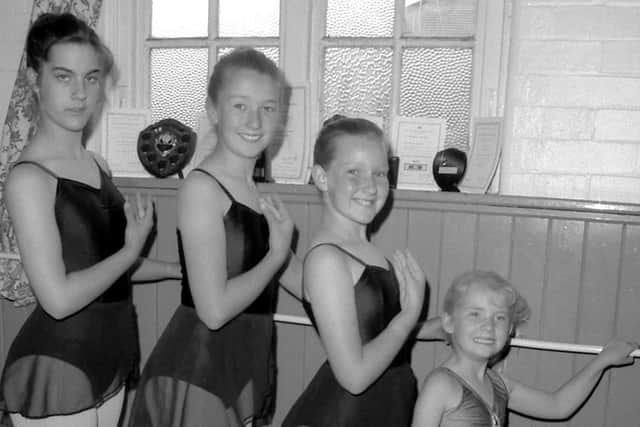 1989: Pupils from the Edwinstowe Antoinette School of Dance looking very graceful. Wonder if they are still doing ballet now?
