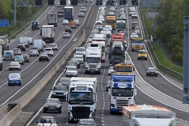 Traffic on the M1 before junction 33.