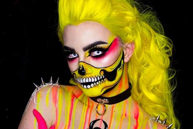 She now has more than 400,000 followers on Instagram