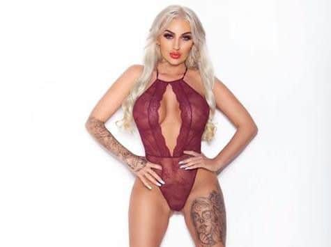 Melissa Mikosz.