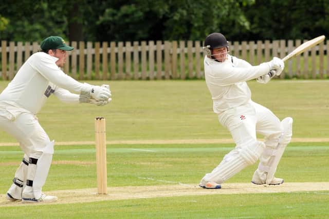 Matt New batting for Alfreton
