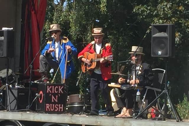 Kick 'n' Rush comedy skiffle group kept the crowd dancing with their unique blend of Skiffle, Comedy, Folk and Rock 'n' Roll music