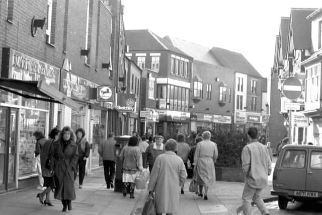 1990 Sutton Lowe Street.