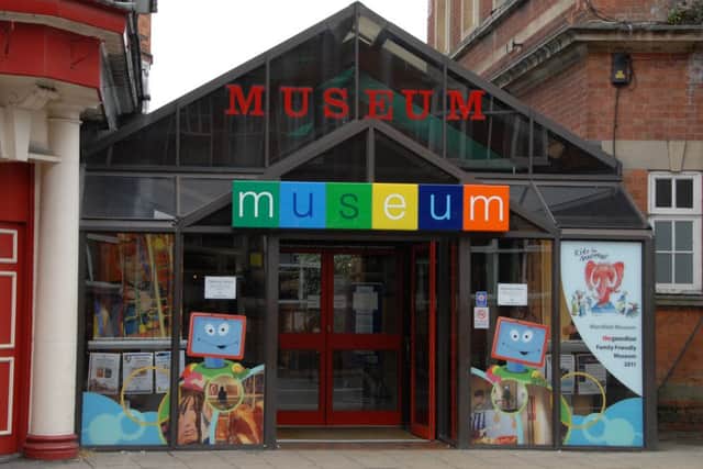 NMAC11-1288-1
Mansfield Museum.