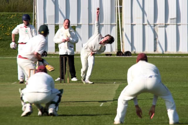 Kirkby Portlands Andrew Tait bowls to Welbecks No3 .