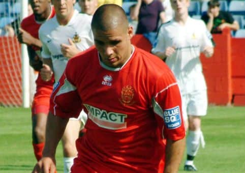 Liam Hearn has agreed a deal with Mansfield Town.