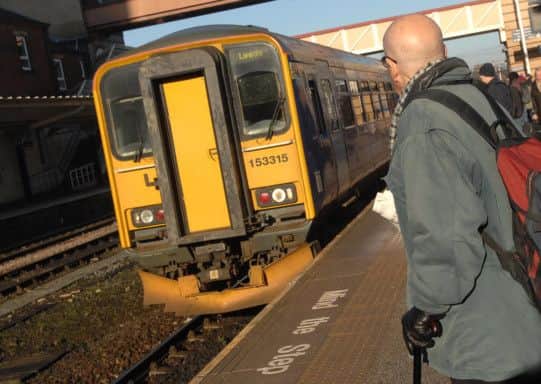 NADV 1401205AM1 Trains. (1401205AM1)