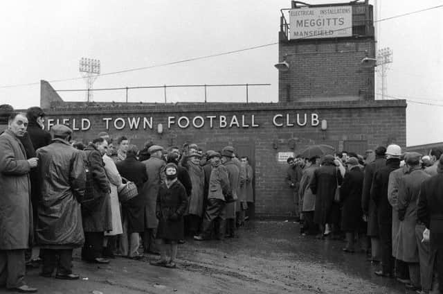 1962 Stags Fans Queue