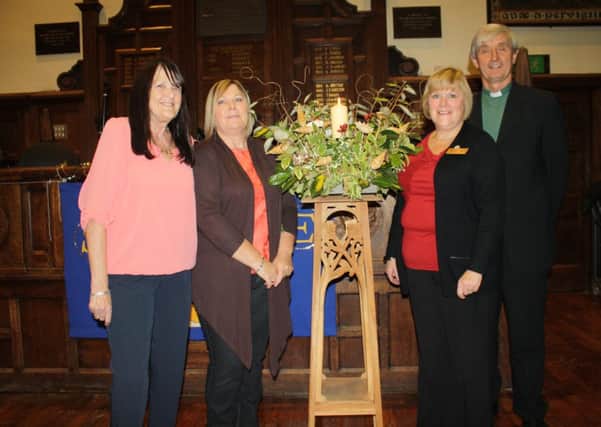 On Friday 28th  November 2014 the annual Lighting Ceremony for the John Eastwood Hospice Tree of Light was  held at Queen Elizabeth School, Chesterfield Road, Mansfield at 7 pm.